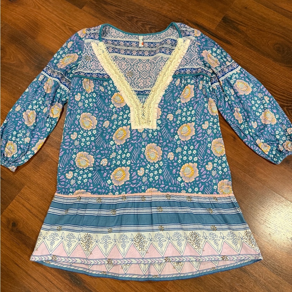 Free People S Blue Purple Floral Tunic Lace trim Boho Cute 3/4 sleeve